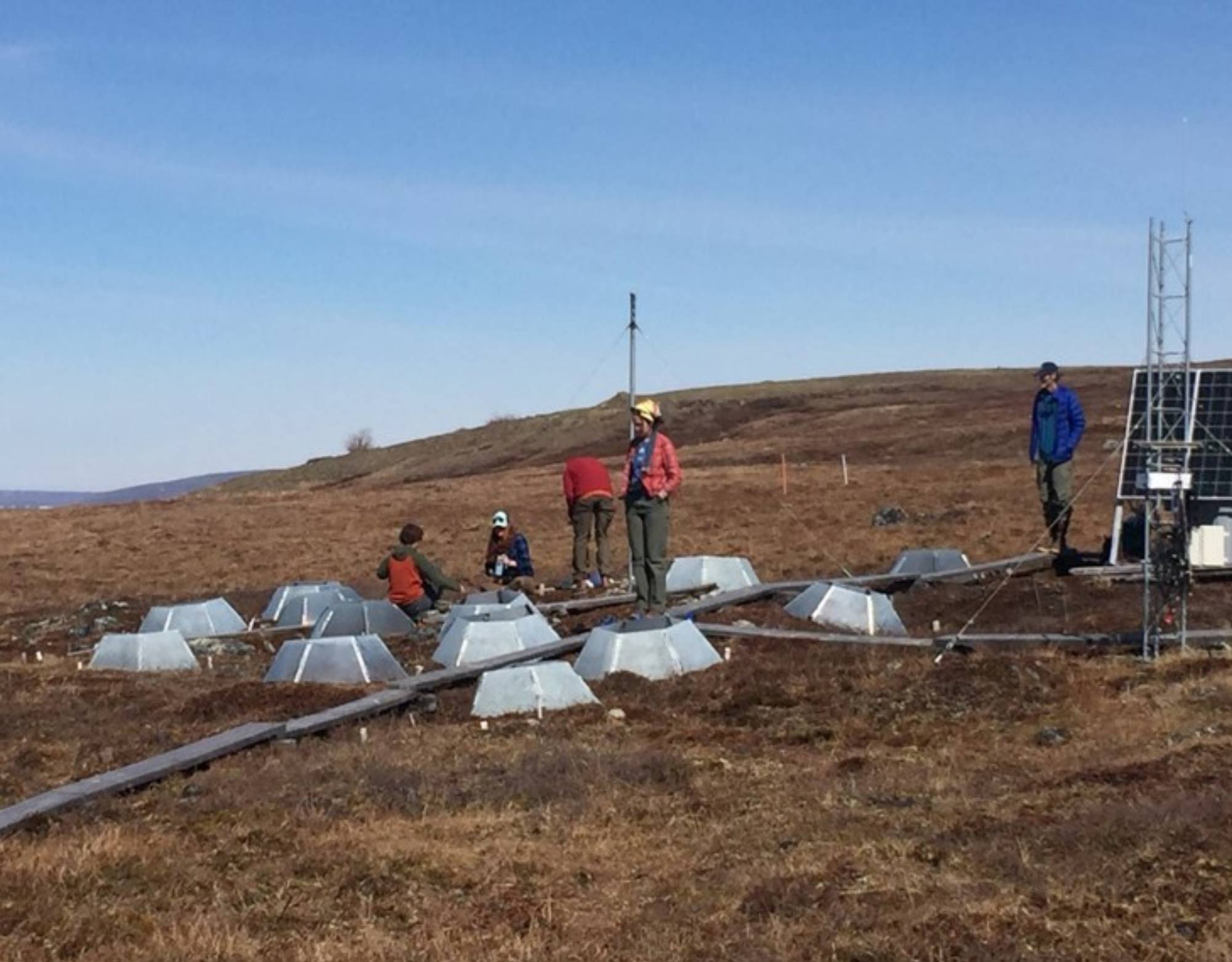 Steve and Sarah supervise during OTC setup at Imnavait Creek